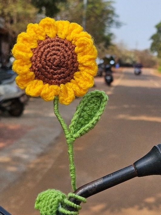 Sunflower Scooty Charm